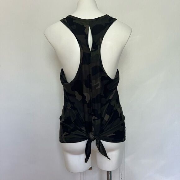 Old Navy Active Camouflage Tank Top - Picture 3 of 5